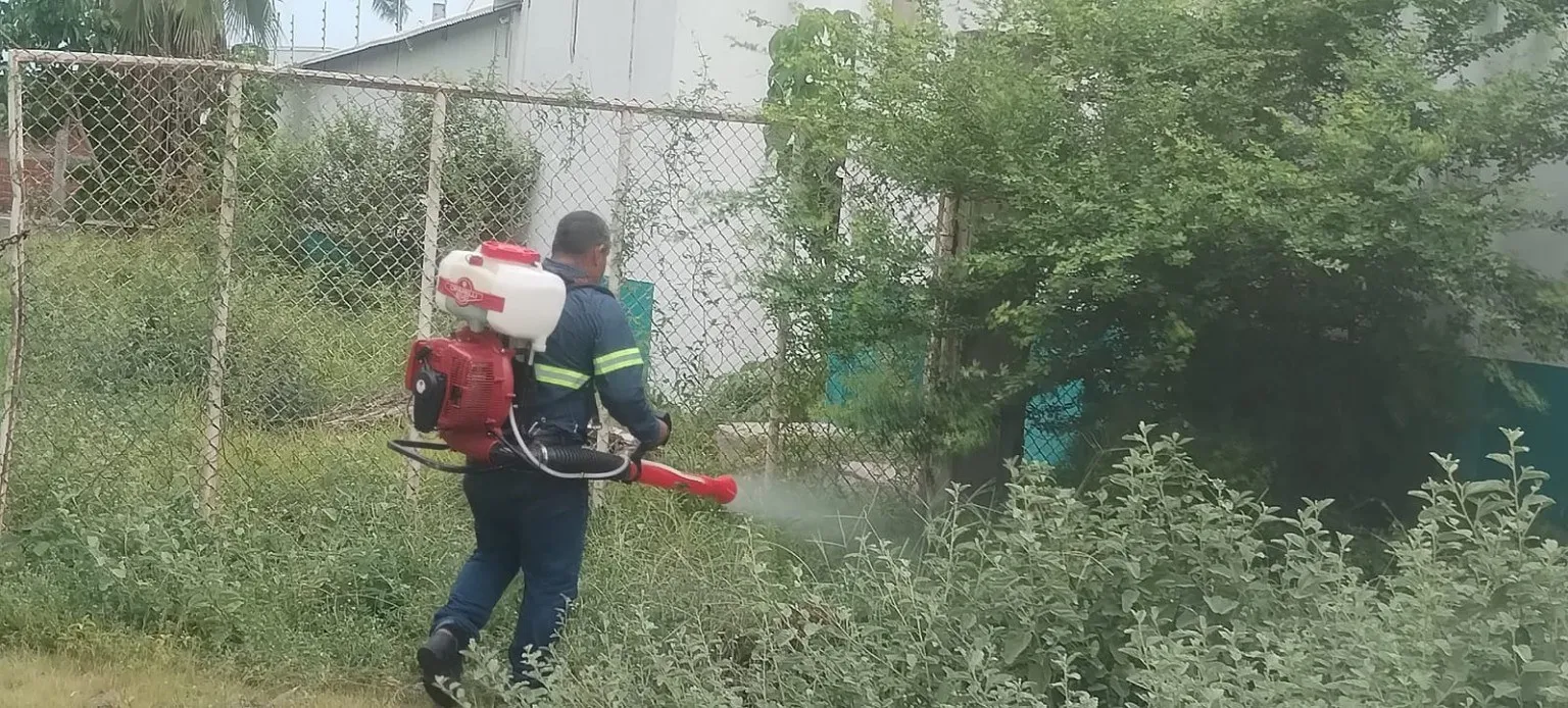 Control de malezas en perímetro industrial